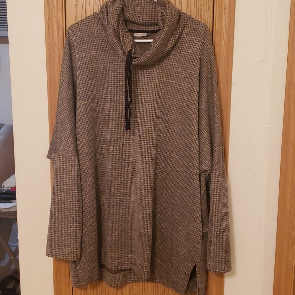 3/4 sleeve cowl neck sweater